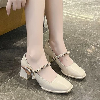 2023 Нов дизайнер дамски обувки лято корейска мода площад toe дамски помпи високо качество кайсия високи токчета елегантни обувки
