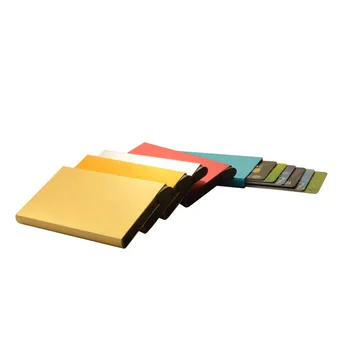 Q RFID против кражба Smart Wallet Тънък държач за лична карта Unisex Автоматично плътен цвят Метална банка Притежател на кредитна карта Бизнес мини