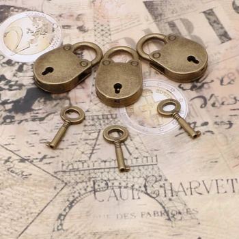 Vintage Old Antique Mini Archaize катинари за заключване на ключове с ключ (Lot