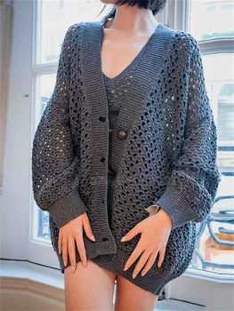 Дамска плетена жилетка 2023 Нова есенна куха V-образно деколте еднореден хлабав универсален случаен пуловер с дълъг ръкав