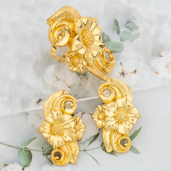 Дубай златен цвят бижута комплект жени нова мода цвете обеци голям пръстен Италия дама сватба банкет парти бижута безплатна доставка
