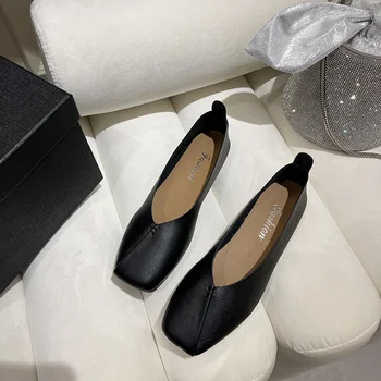 Ежедневни гумени летни сандали за жени 2024 Модни твърди плитки дамски обувки Slip-on квадратна пета Дамски сандали Zapatos
